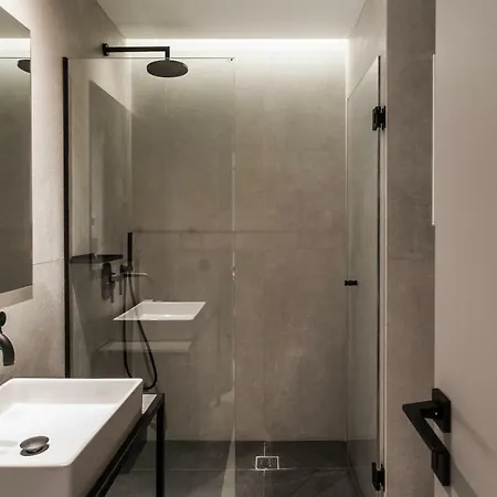 Modern Minimalist 3bd In Hilton District By Upstreet * Athens